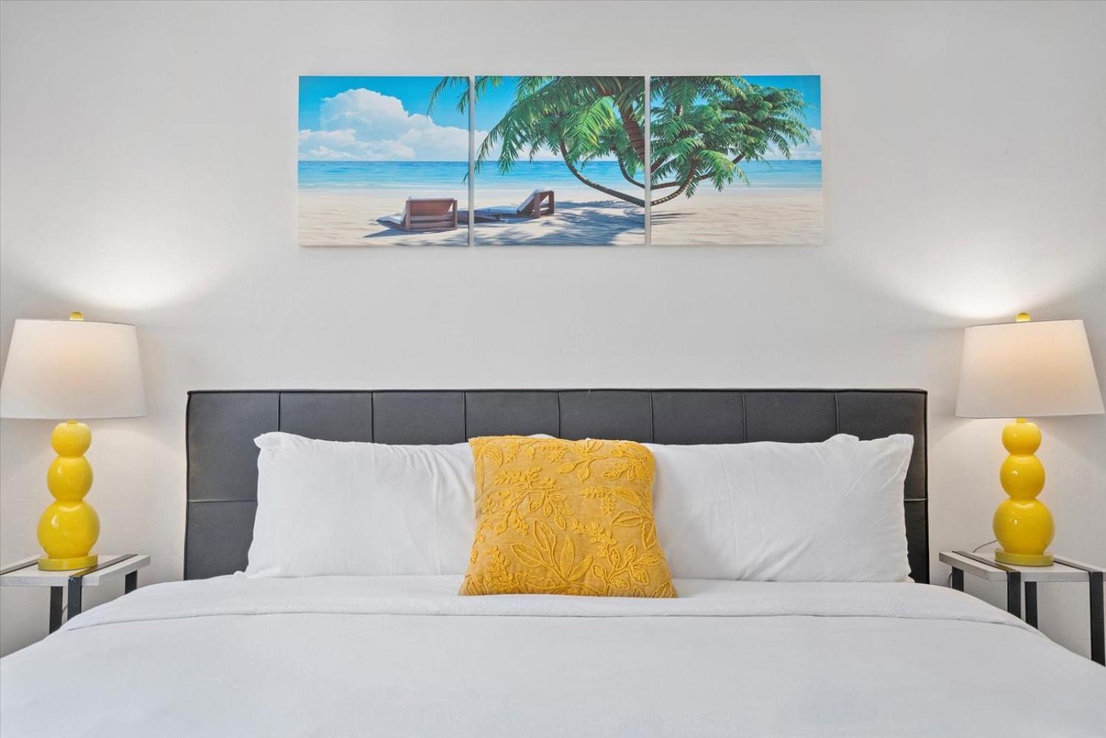 Walnut By The Sea Apartment Холивуд Стая снимка