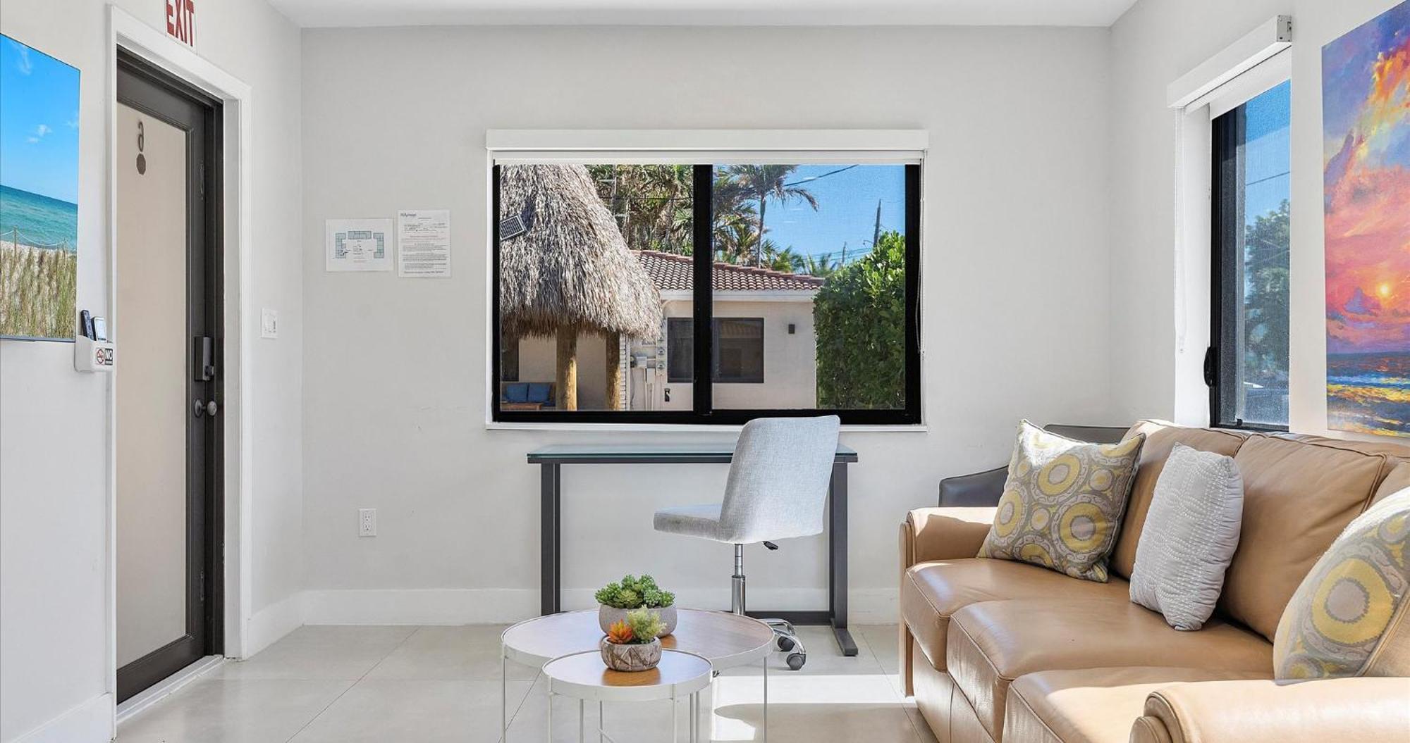 Walnut By The Sea Apartment Холивуд Стая снимка