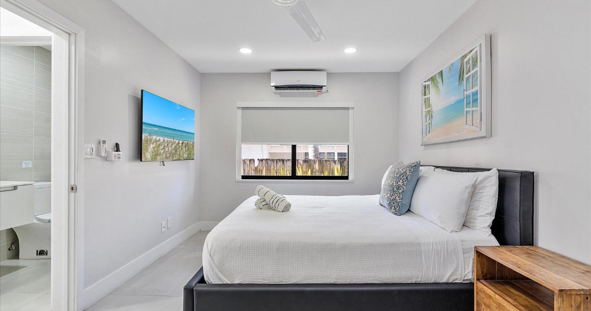 Walnut By The Sea Apartment Холивуд Стая снимка