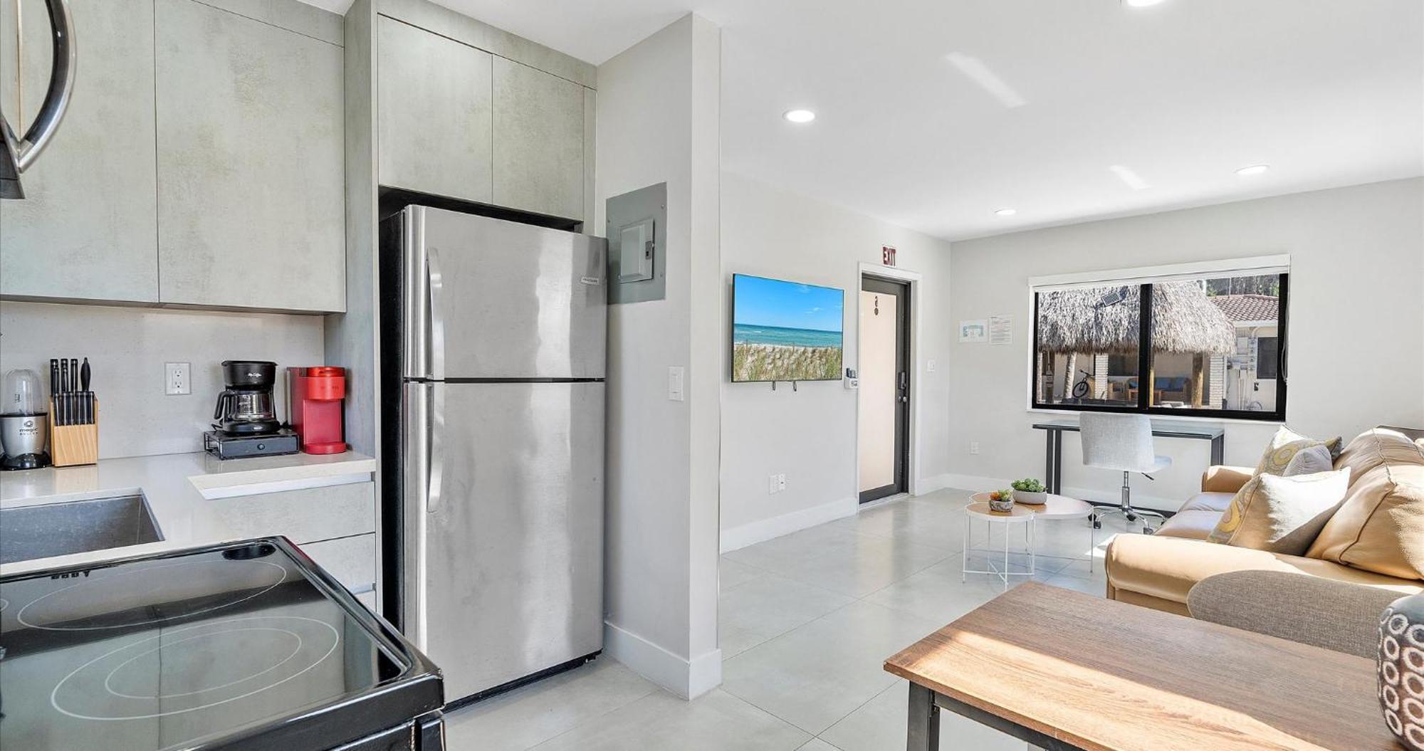 Walnut By The Sea Apartment Холивуд Стая снимка